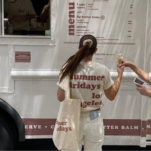 Summer Fridays Los Angeles t-shirt